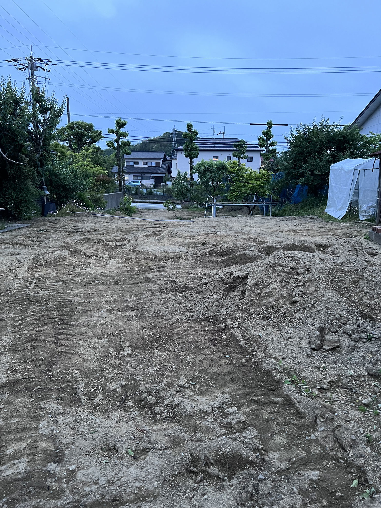 造成工事を開始しました