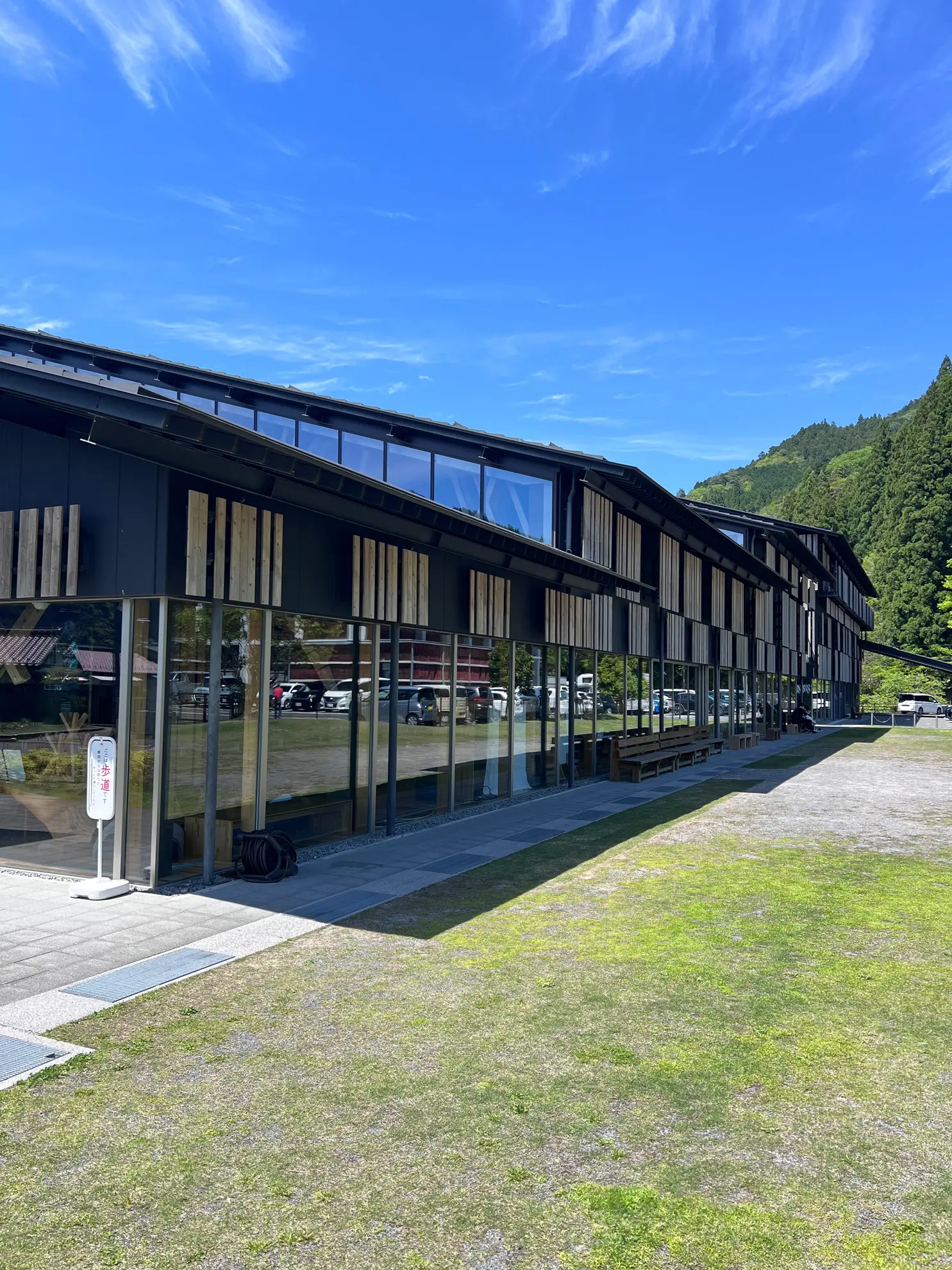 梼原の雲の上の図書館見学
